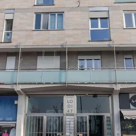 Di Design A Pochi Passi Da Metro E Centro מילאנו